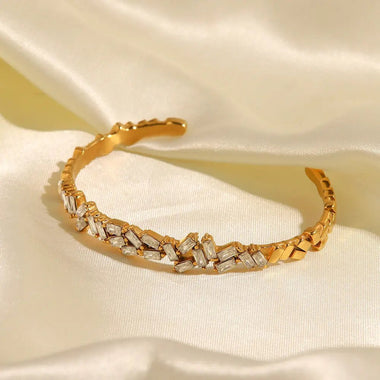 18K Gold Exquisitely Inlaid Zircon Open Bracelet - QH Clothing