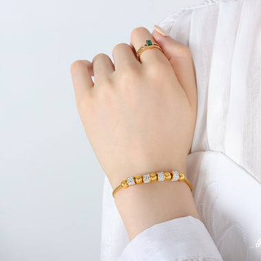 18K gold exquisite and noble round beads with cylindrical diamond design bracelet - QH Clothing