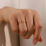 Versatile 18K Gold Plated Heartbeat Ring -  QH Clothing