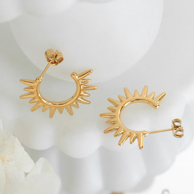 18K Gold Exquisite and Noble Hollow Sun Shape Design Versatile Earrings - QH Clothing