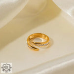 18K Elegant Diamond Inlay Ring - QH Clothing