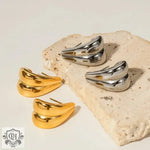 18K Gold C-Shaped Double Line Earrings - QH Clothing