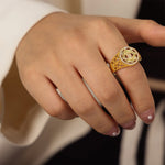 18K gold exquisite and dazzling hollow devil's eye inlaid zircon open design ring - QH Clothing