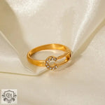 18K Gold Diamond Paperclip Ring - QH Clothing