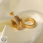 18K Gold Diamond Stripe Earrings - QH Clothing