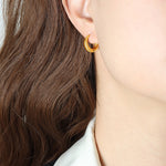 18K Gold Simple and Atmospheric Hollow Ring Design Versatile Earrings - QH Clothing