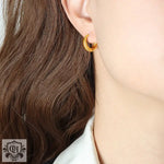 18K Gold Simple and Atmospheric Hollow Ring Design Versatile Earrings - QH Clothing