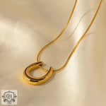 18K Gold Elegant U-Shaped Pendant Necklace - QH Clothing