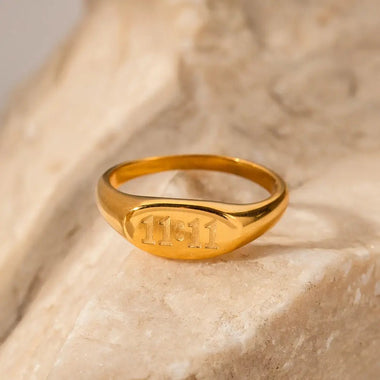 18K Gold Engraved Symbol Ring - QH Clothing