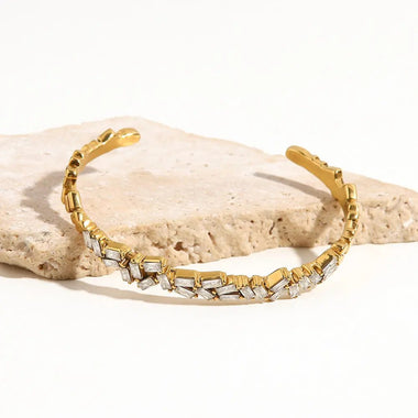 18K Gold Exquisitely Inlaid Zircon Open Bracelet - QH Clothing