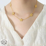 18K Gold Floral Necklace and Bracelet - QH Clothing