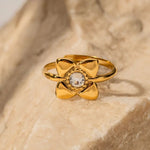 18K Gold Flower Design Ring - QH Clothing