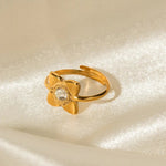 18K Gold Flower Design Ring - QH Clothing