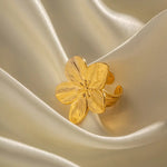 18K Gold Flower Opening Ring - QH Clothing