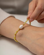 18K Gold Freshwater Pearl Design Bracelet - QH Clothing