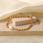 18K Gold Freshwater Pearl Oval Beanie Bracelet - QH Clothing