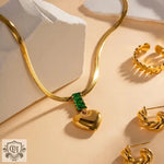 18K Gold Heart Pendant Necklace with Green Zircon - QH Clothing