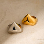 18k gold simple and elegant irregular triangle design versatile ring - QH Clothing