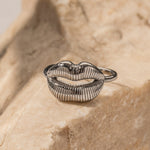 18K gold novel and trendy lip pattern design ring - QH Clothing