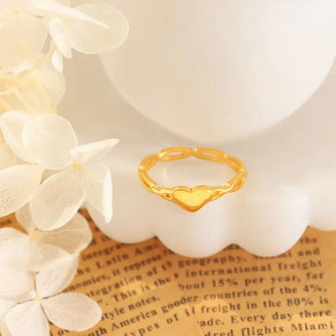 18K Gold Love Heart Hollow Design Ring - QH Clothing