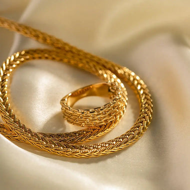 18K Gold Mesh Design Ring - QH Clothing