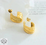 18K Gold Minimalist C Embossed Earrings - QH Clothing