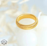 18K Gold Minimalist Round Ring - QH Clothing