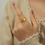 18K gold fashionable personalized nut design simple style ring - QH Clothing