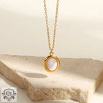 18K Gold Oval Opal Pendant Necklace - QH Clothing