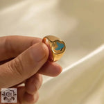 18K Gold Patterned Flat Top Ring - QH Clothing