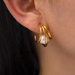 18K Gold Pearl C-Shape Earrings - QH Clothing