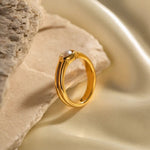 18K Gold Pearl Inlaid Ring - QH Clothing