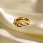 18K Gold Pearl Inlaid Ring - QH Clothing