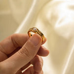 18K Gold Pearl Inlaid Ring - QH Clothing