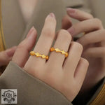 18K Gold Ripple Design Jointed Ring - QH Clothing