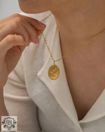 18k Gold Rose Design Pendant Necklace - QH Clothing