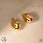 Elegant teardrop-shaped earrings crafted in 18k gold for special occasions