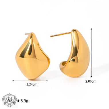 18k gold elegant teardrop earrings, perfect for special occasions and sophisticated styles