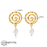 18K Gold Spiral Freshwater Pearl Earrings - QH Clothing