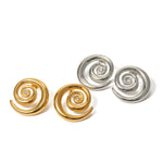 18k gold fashionable swirl diamond design simple style earrings - QH Clothing