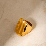 18k gold fashionable and personalized rectangular concave and convex texture design ring - QH Clothing