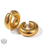 18K Gold Textured Hollow Cylinder Earrings - QH Clothing