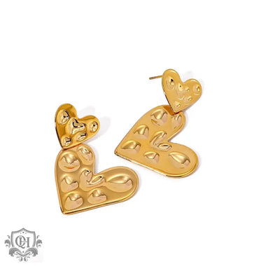 18k gold heart-shaped design earrings, perfect for special occasions and everyday wear