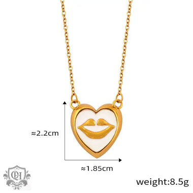 Heart-shaped lip jewelry in 18K gold with pearl design, a unique personality charm set