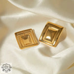 Gold square earrings in 18K gold featuring a trendy rectangular design for special occasions