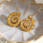 Gold spiral earrings in unique snail shape with 18K gold hammer pattern design