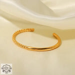 18K Gold Twist Half Open Bracelet - QH Clothing