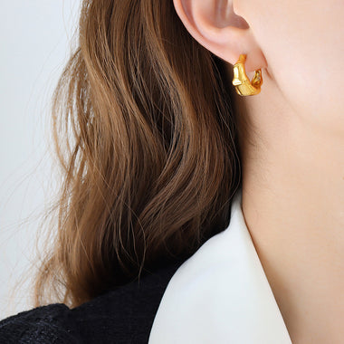 18K gold noble and atmospheric C-shaped earrings with bamboo design - QH Clothing
