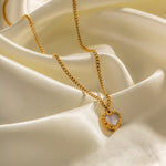 Exquisite 18K Gold Heart Shape Necklace: Timeless Elegance -  QH Clothing