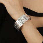 18K gold fashionable personalized checkered pattern and irregular diamond-set design versatile bracelet - QH Clothing